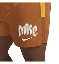 Nike Dri-FIT Challenger - kurze Laufhose - Herren, Orange