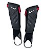 Nike Protegga Shield - parastinchi calcio, Black/Red/Silver