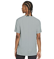 Nike Yoga Men's Short-Sleeve - T-shirt - uomo , Light Grey 
